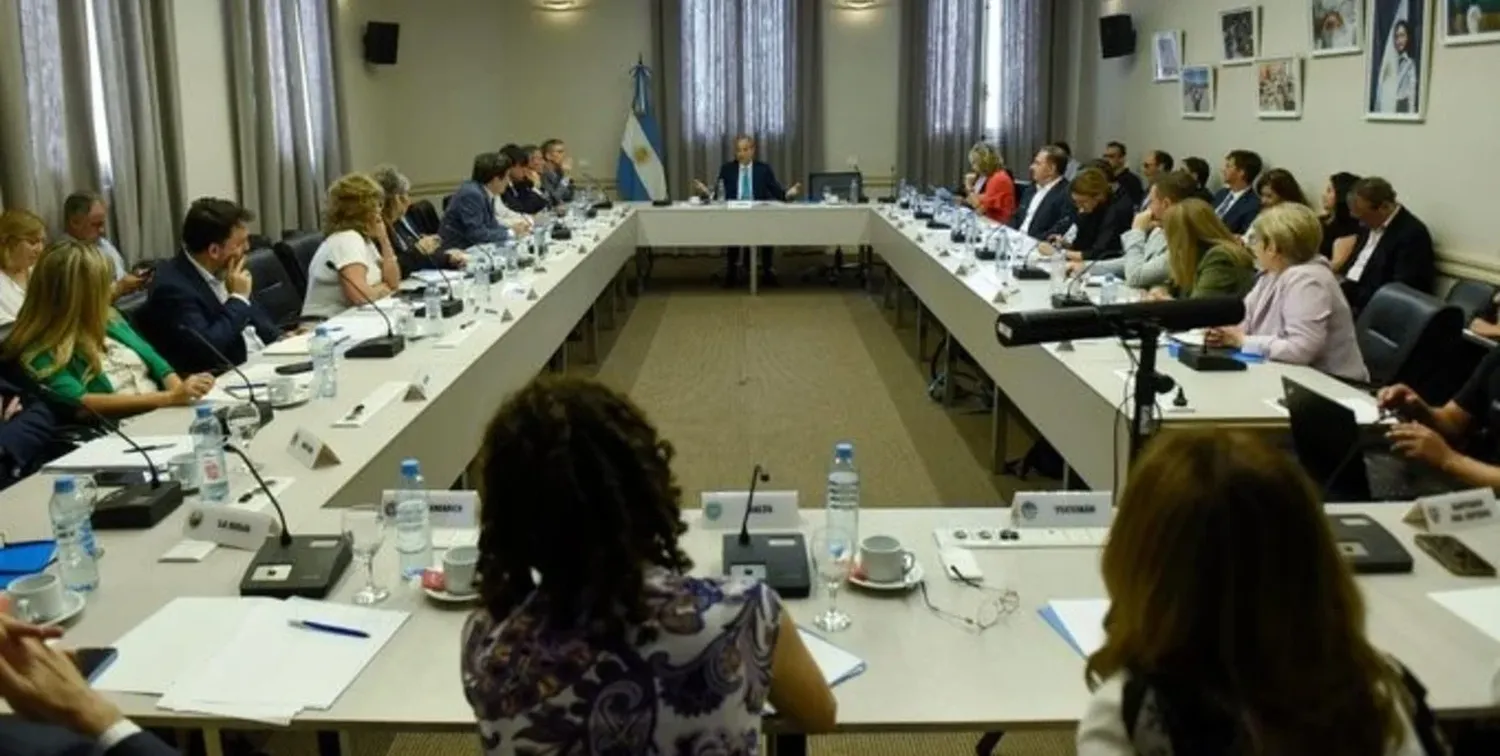 La preocupación por los fondos para los salarios docentes ocupó el centro de la asamblea del Consejo Federal de Educación, anticipando un escenario de conflicto de cara al comienzo de las clases.