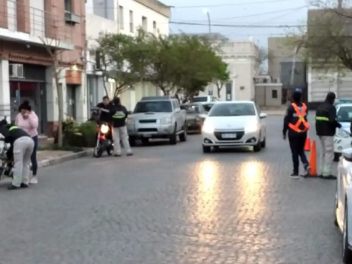 Un bar clausurado y una fiesta suspendida este fin de semana