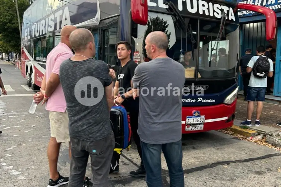 Atlético volvió a perder y Medrán ya no es el técnico del equipo de barrio Alberdi