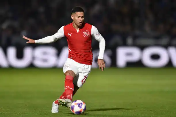 Independiente visita a Sarmiento
