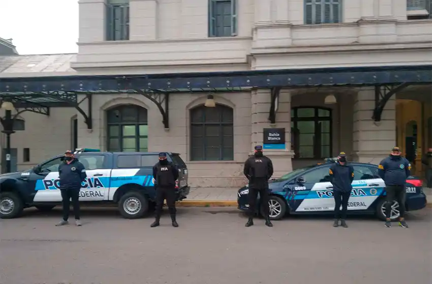 Controles en la terminal de Bahía Blanca