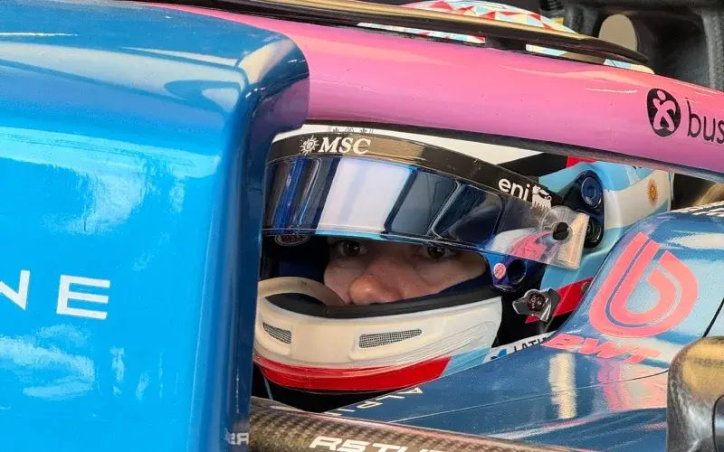 Colapinto tuvo un viernes destacado y largará 9° en el Gran Premio de Azerbaiyán