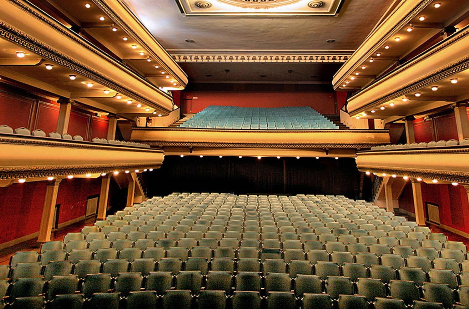 El Teatro Municipal La Comedia anunció la programación de Un verano fresquito