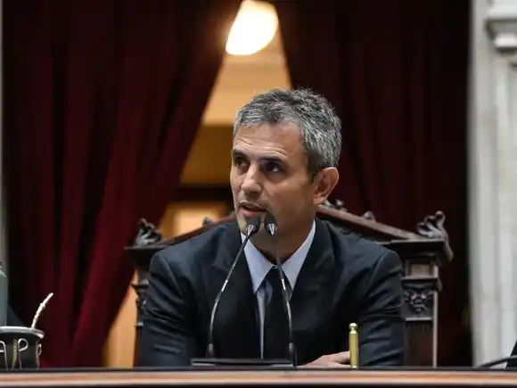 Martín Menem cruzó a la oposición por querer subir las jubilaciones: “Quieren romper el equilibrio fiscal”