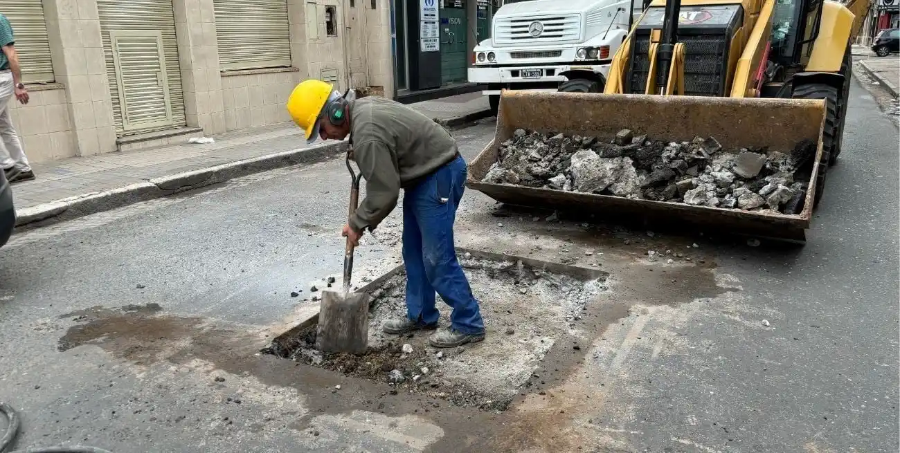 El gasto en obra pública sufrió un fuerte ajuste, con una reducción del 76,5%. Crédito: Flavio Raina.