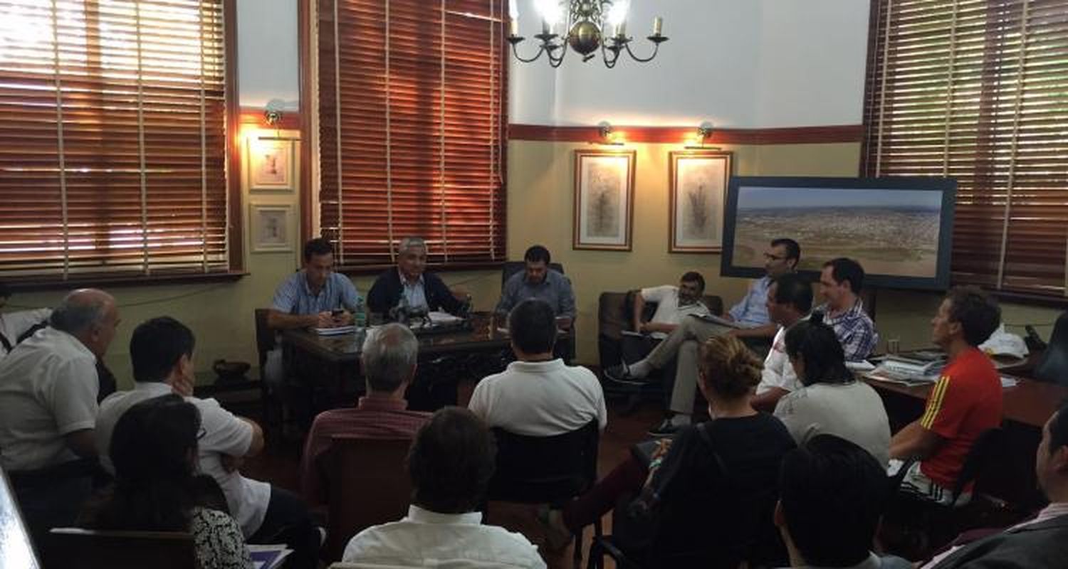 Salazar reunió a todo el gabinete