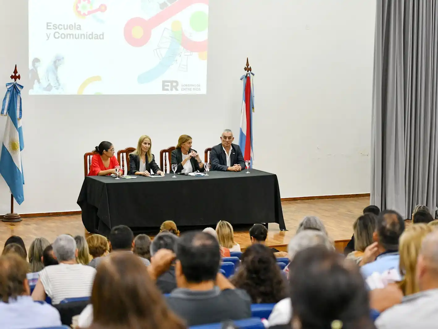 Programa Escuela y Comunidad para transformar la secundaria