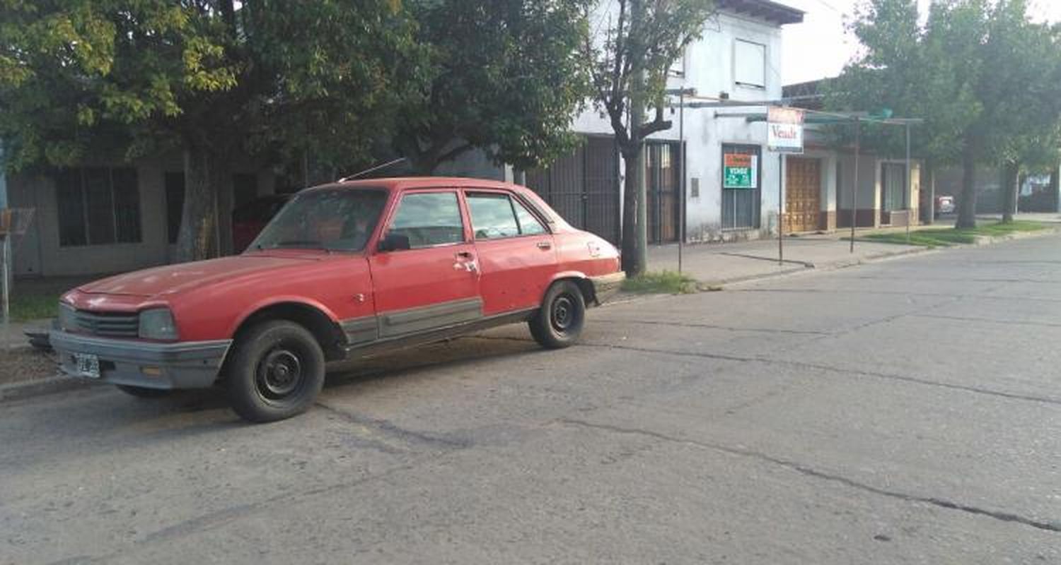 Policía identificó un auto abandonado