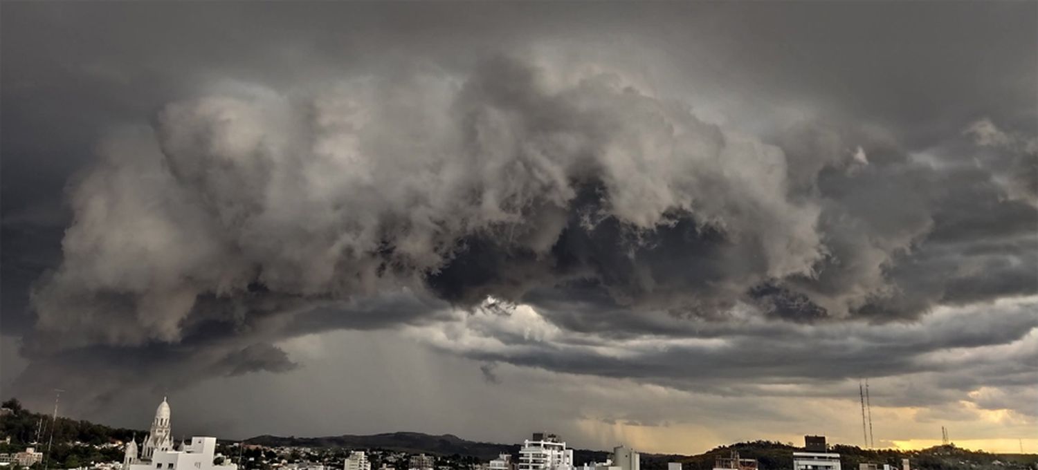 Increíbles imágenes de la tormeta del domingo en Tandil