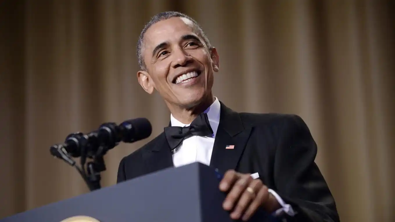 “Obama out”: El presidente se rió de todo en su última cena de corresponsales