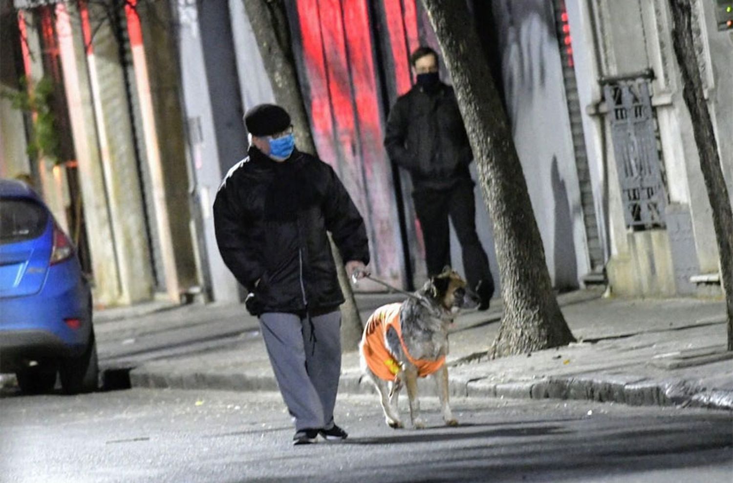 Rosario, otra vez bajo cero: para campera, bufanda, guantes y gorro de lana