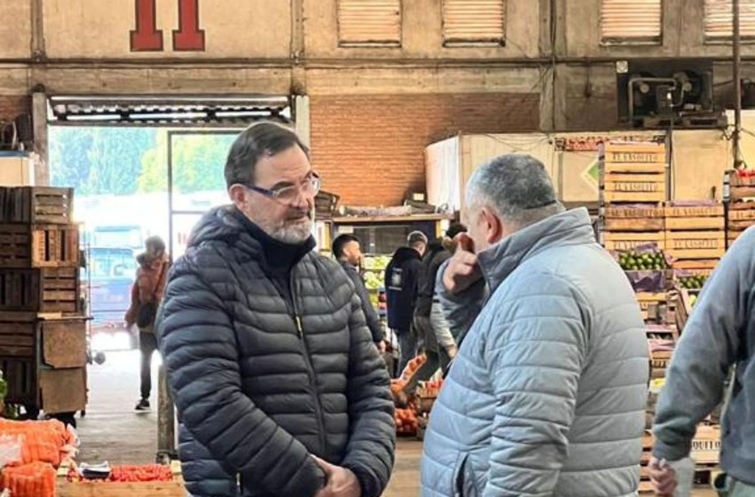 Los candidatos de La Libertad Avanza recorrieron el Mercado de Abasto de la Ruta 88