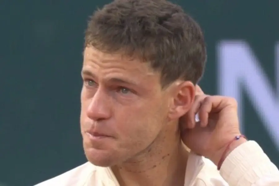 Entre lágrimas, el Peque Schwartzman se despidió de Roland Garros