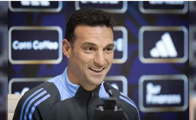 Lionel Scaloni optaría por un 11 alternativo ante Jordania.

Fotografía: Agencia NA (Xinhua/Martín Zabala)