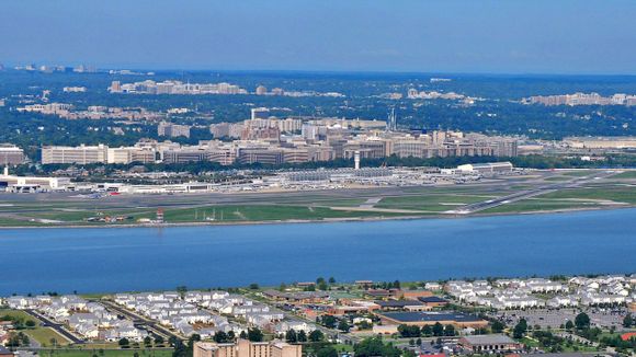 Lotería de slots: ocho aerolíneas estadounidenses solicitan vuelos en el aeropuerto Washington-National