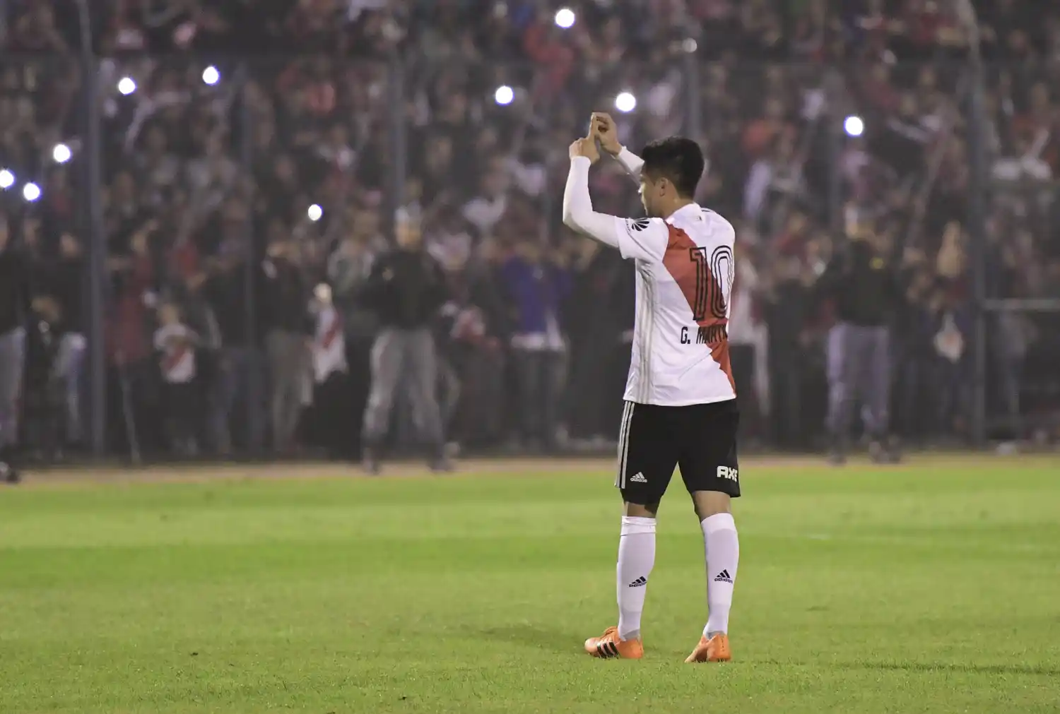 Pity Martínez recibió el alta médica y podría reaparecer ante Estudiantes