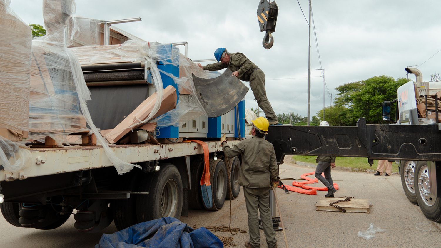 Llegaron los equipamientos de última tecnología para el ensamblaje de paneles solares