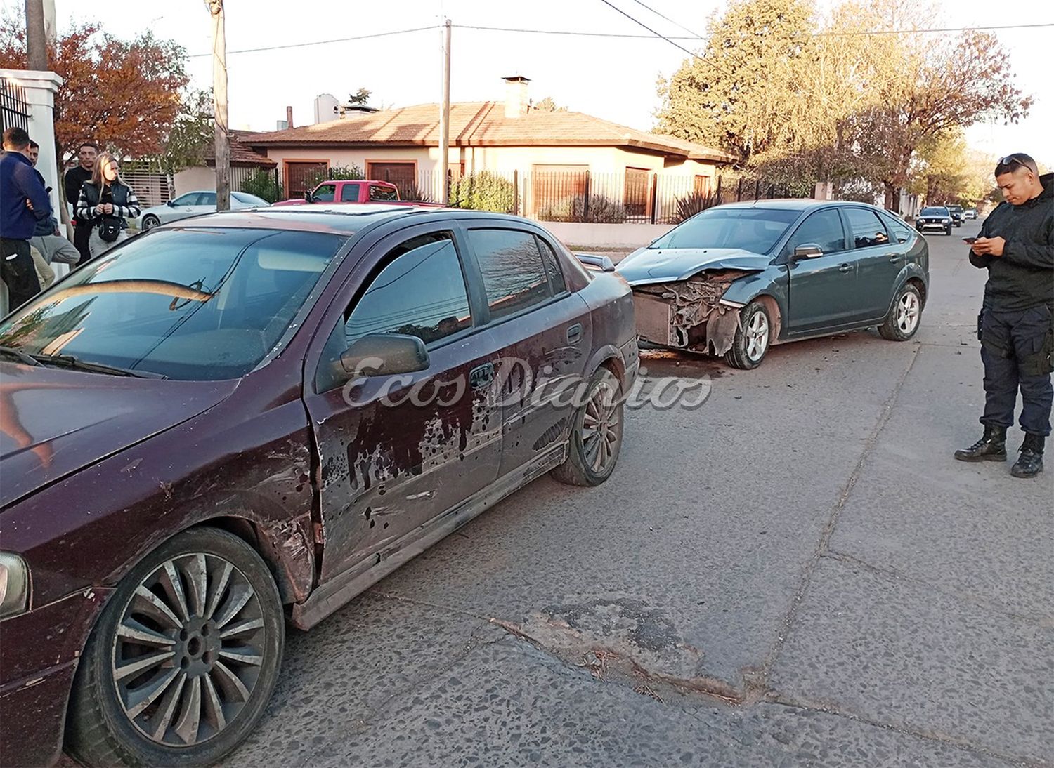 Choque en esquina de 48 y 53