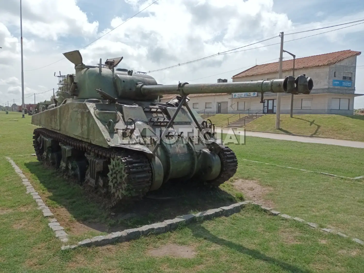 monumento a malvinas quequen