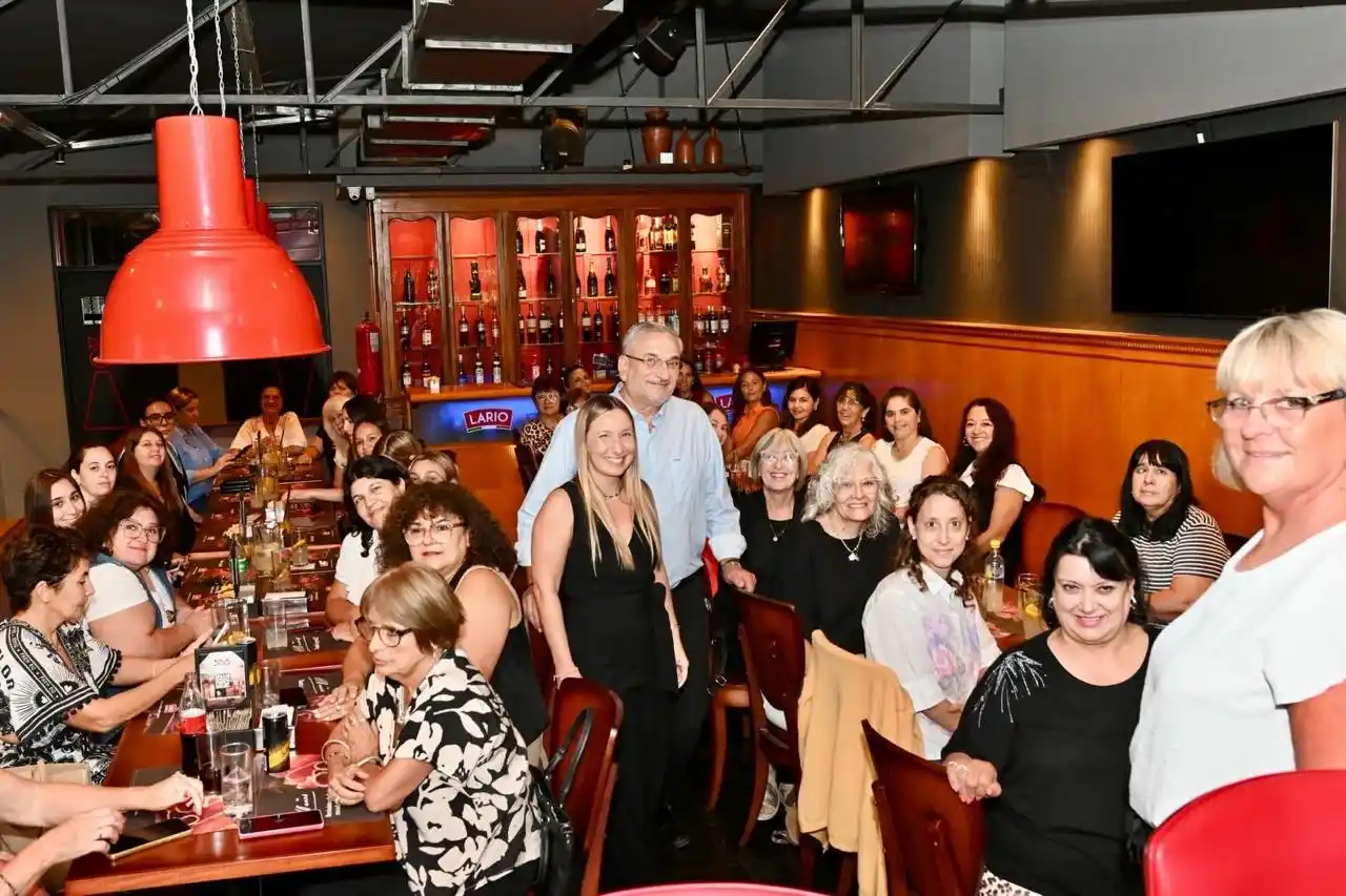 Calvo realizó una jornada de reconocimiento en el marco del Día Internacional de la Mujer