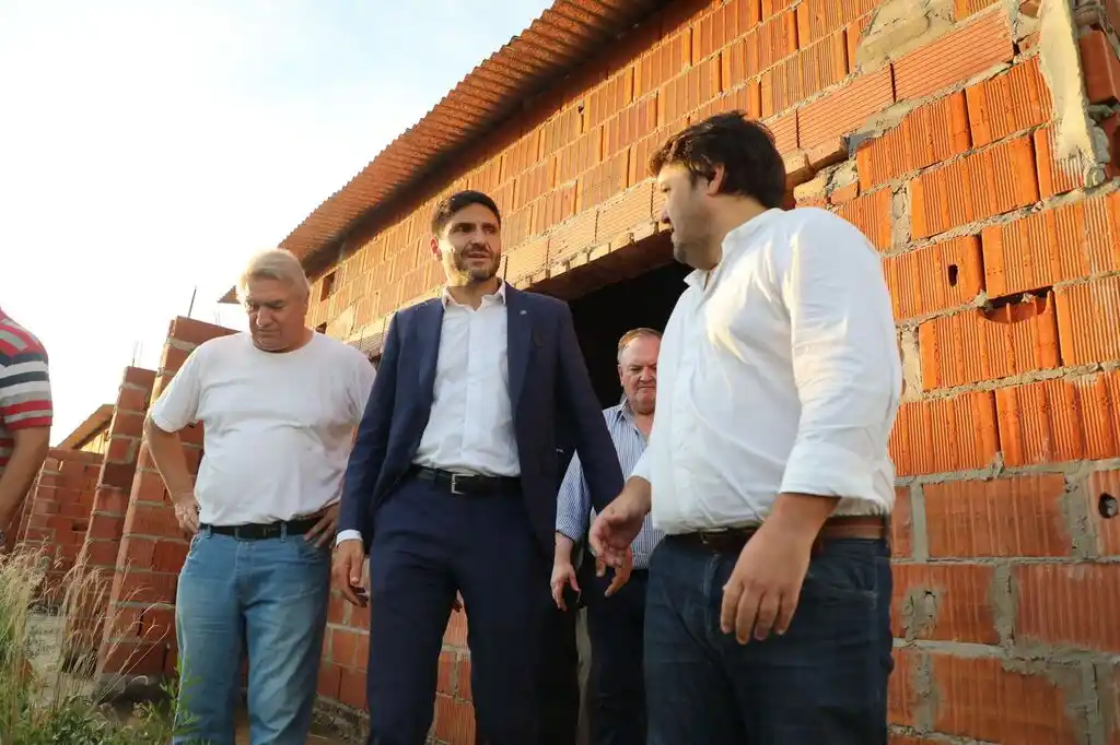 El gobernador recorrió obras en el Departamento San Cristobal