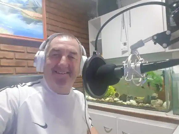 Se apagó la voz de Hugo Neubauer: profundo pesar en Rivera por la muerte del ícono radial de Adolfo Alsina