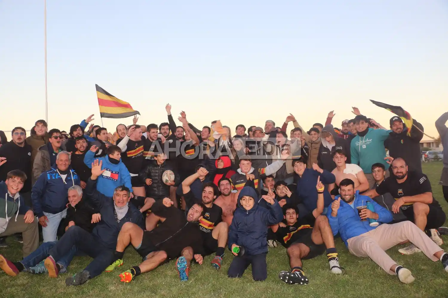 Carpinchos lo dio vuelta y se quedó con el clásico de la ciudad