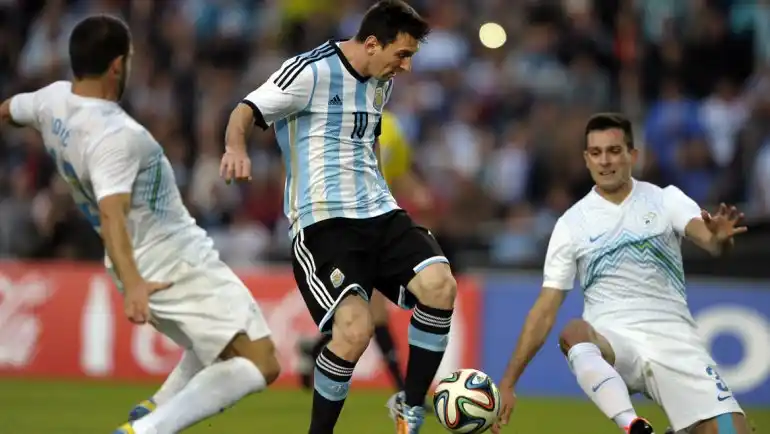 En el último amistoso antes del Mundial, Argentina derrotó a Eslovenia en La Plata