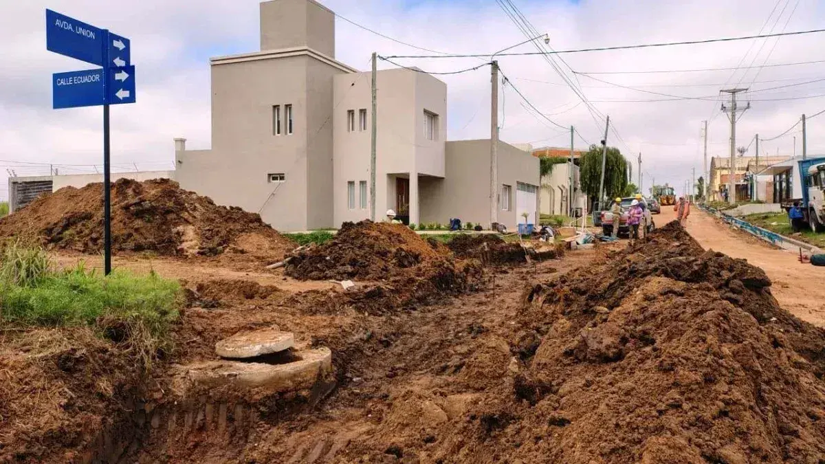 Azcué anunció una nueva etapa de obras para pavimentar Pampa Soler y De los Viñedos