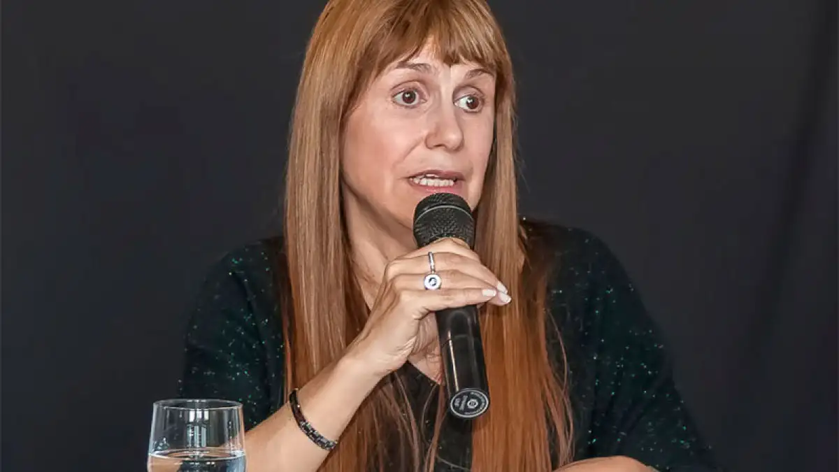 Covid-19: Velázquez reveló cuándo comienzan a vacunar