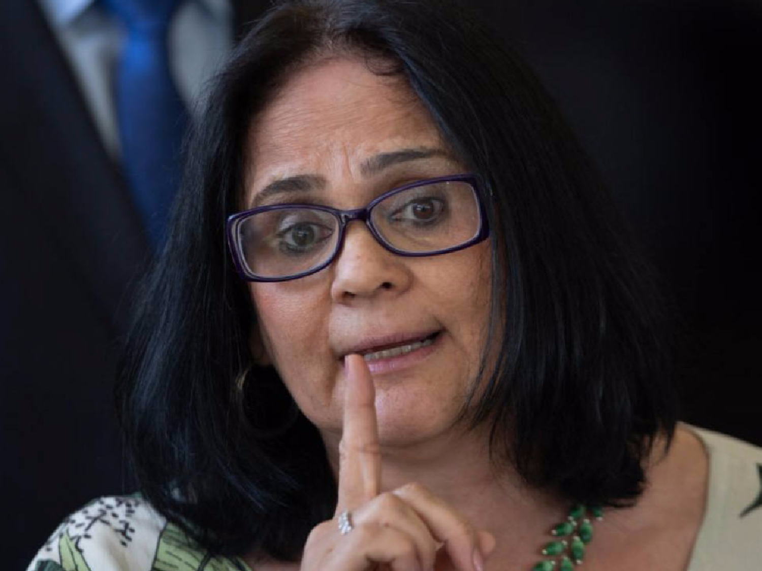 Ministra brasileña: "Violan niñas porque andan sin calzones"