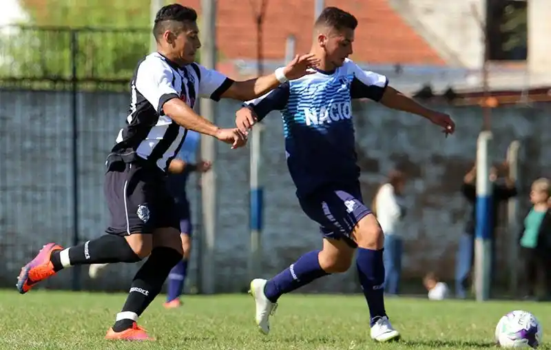 Fútbol local: A puro empate, la zona Campeonato no sufre variantes