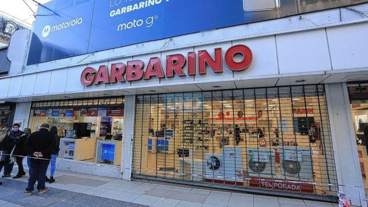 Brindan ayuda alimentaria a los trabajadores de Garbarino