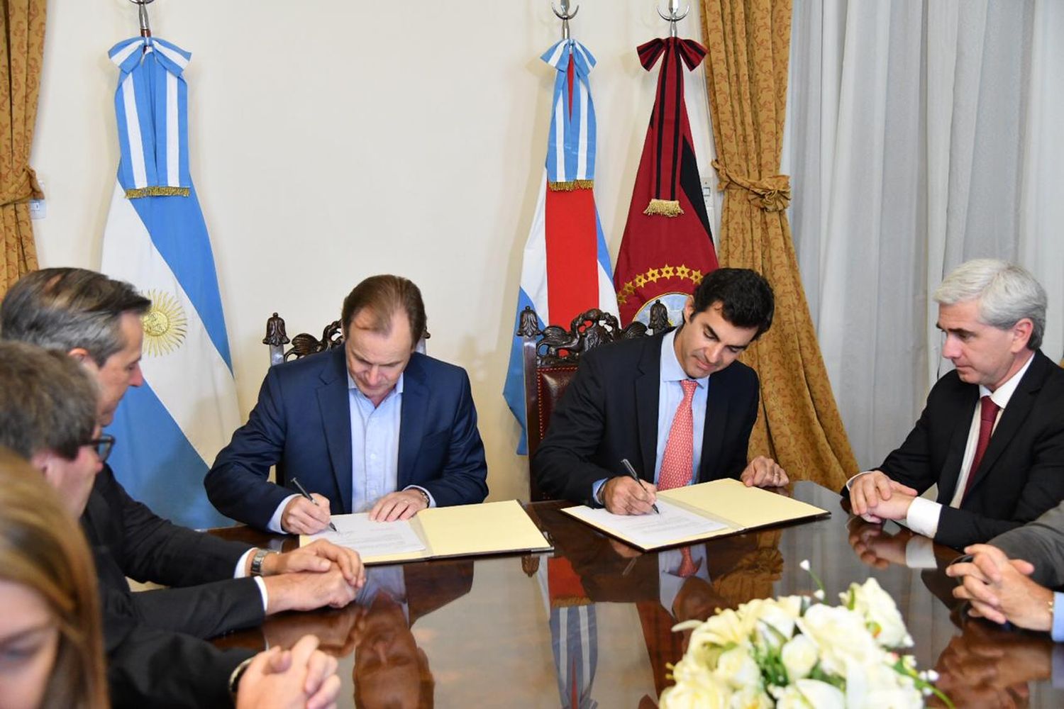 Urtubey y Bordet llamaron a los argentinos a “trabajar juntos para darle certezas al pueblo” 