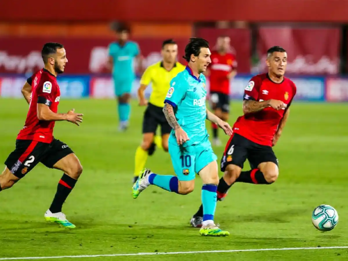 Messi se anotó en la red en la goleada de Barcelona 