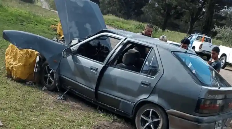 Dejó manejar a su hija de 9 años y provocó un accidente
