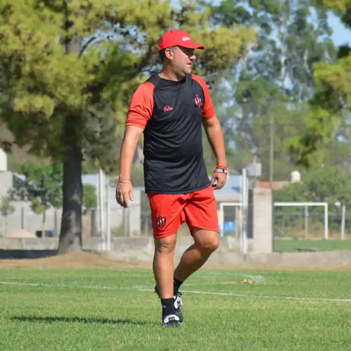 Patronato oficializó la desvinculación de Walter Otta como director técnico