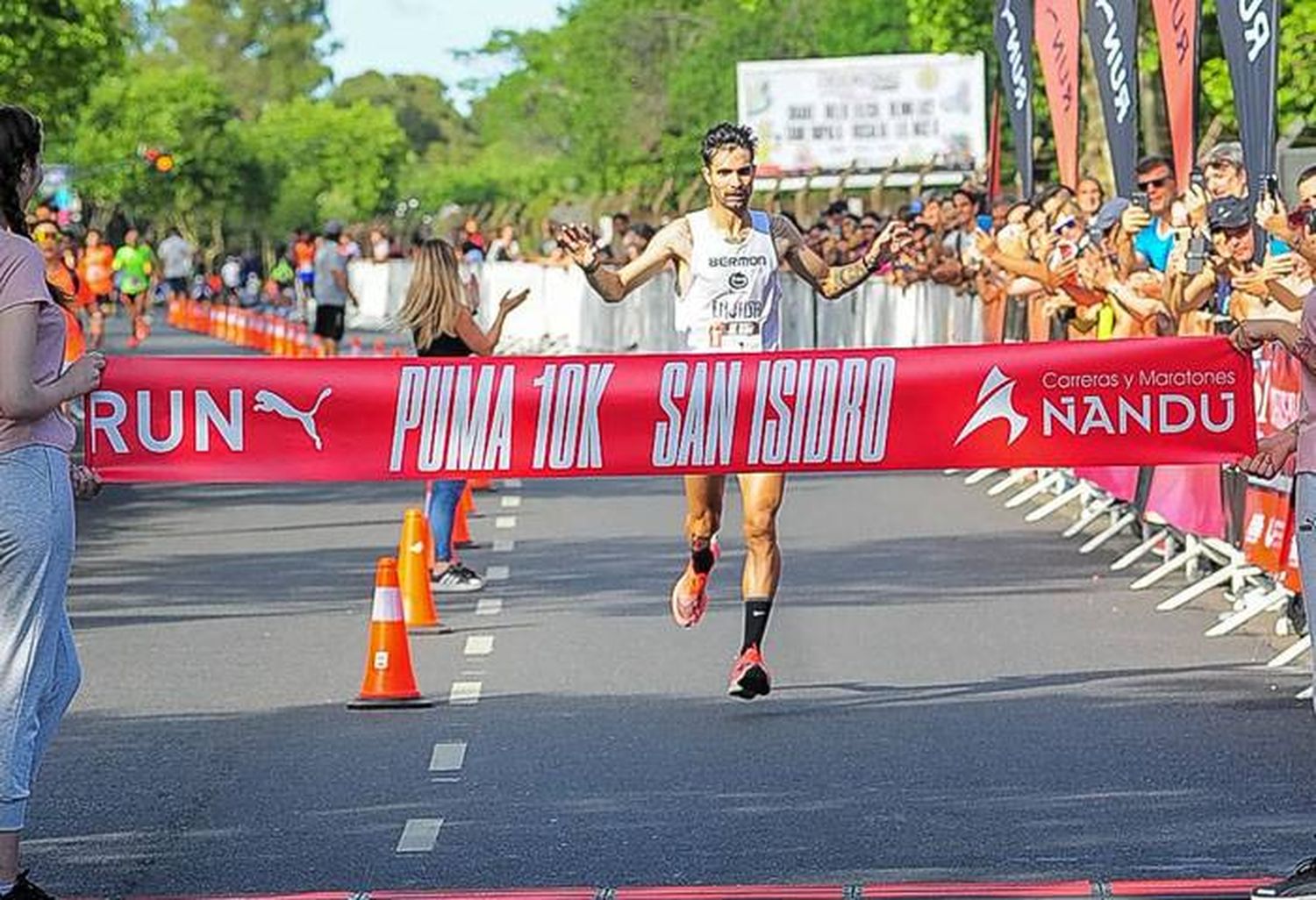 Federico Bruno se impuso en los 10K de San Isidro