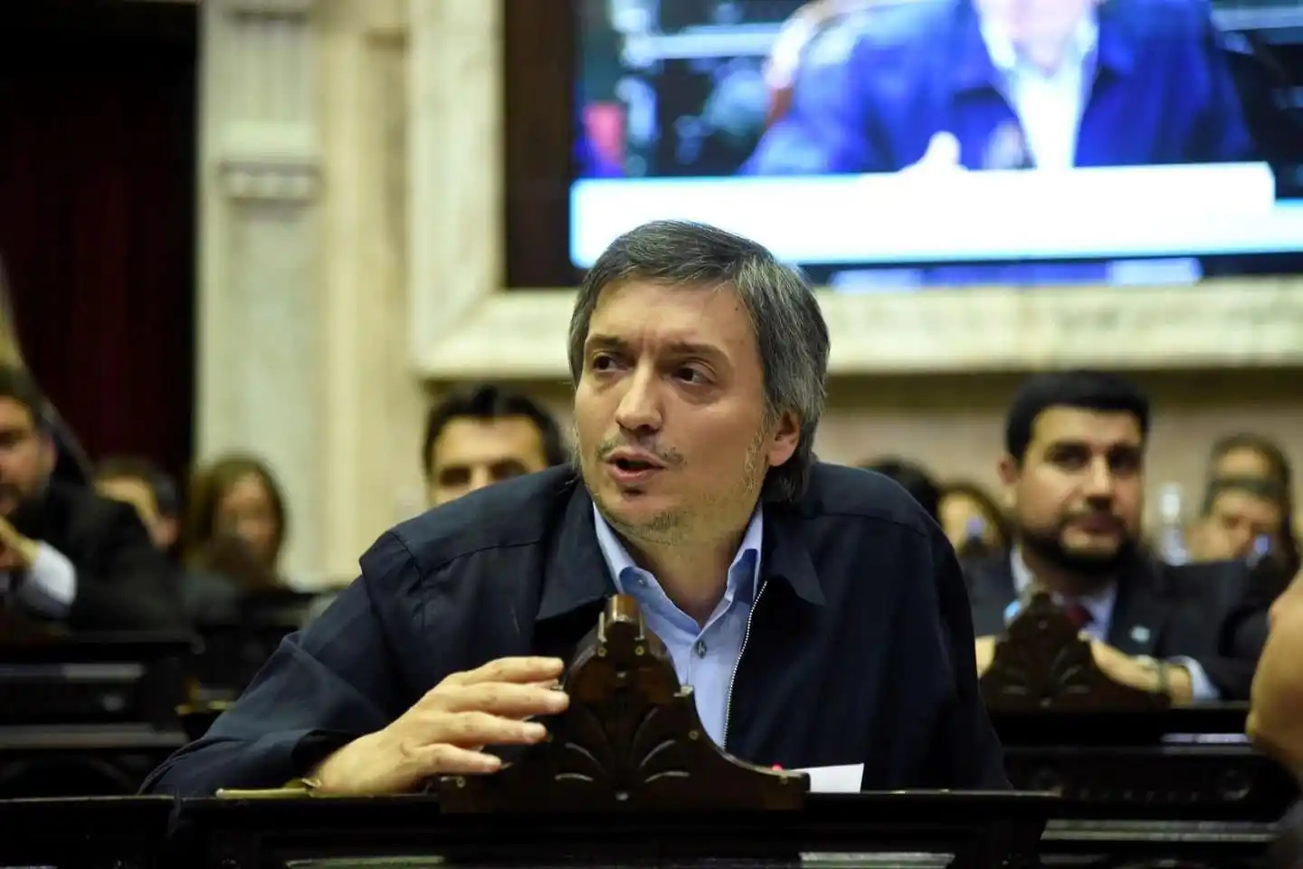 Máximo Kirchner renunció a la presidencia del bloque oficialista por «no compartir la estrategia» del Gobierno con el FMI