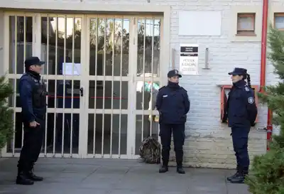 Condena para un hombre que violentó a su exmujer y se resistió de la policía a botellazos