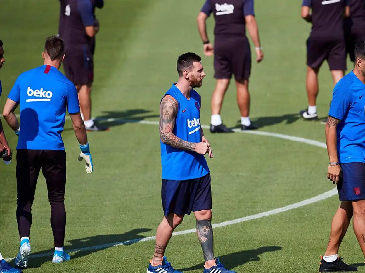 Lionel Messi sigue sin entrenar y en Barcelona hay preocupación