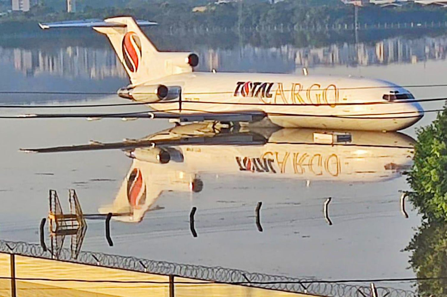 Inundación del aeropuerto de Porto Alegre.