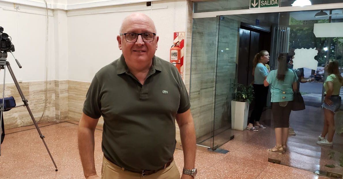 ¿Cómo se interpreta y aplica el decreto de emergencia sanitaria provincial en Crespo?