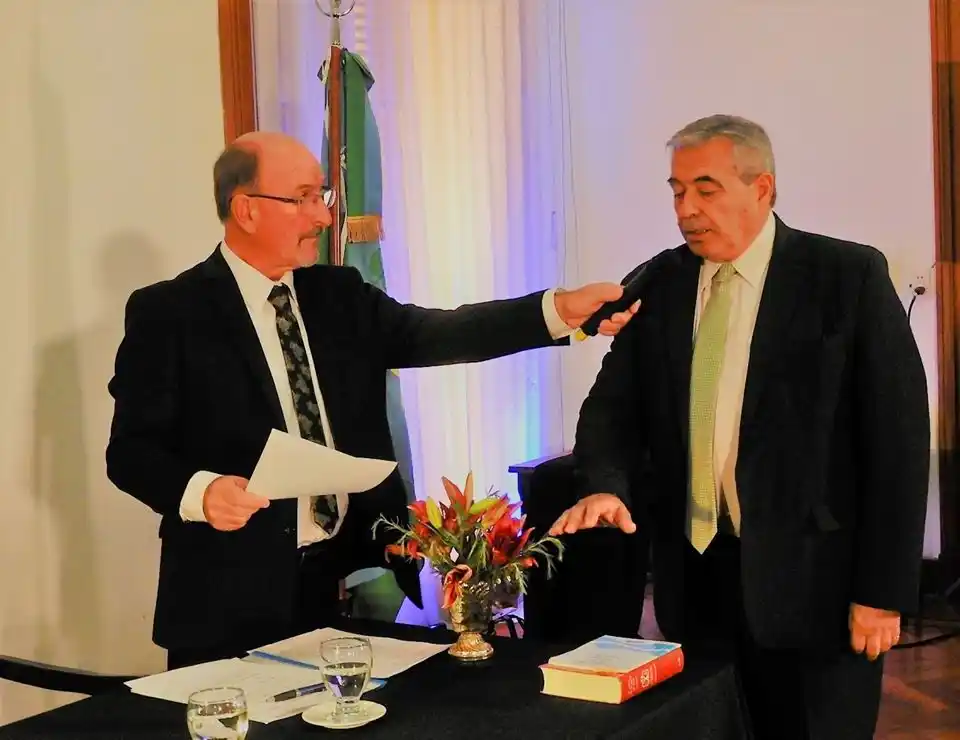 General Villegas: Reasumió Campana y sorprendió al nombrar al intendente saliente de Tejedor en su gabinete