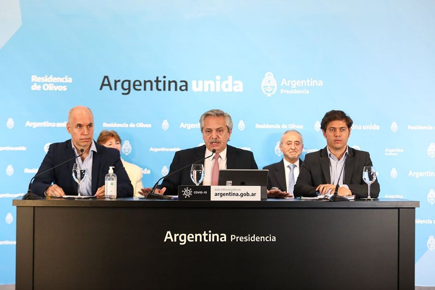 Fernández anunció que la cuarentena sigue hasta el 24 de mayo con algunas aperturas