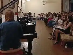 El Conservatorio de Arte y Música realizó su muestra anual en el Club Social