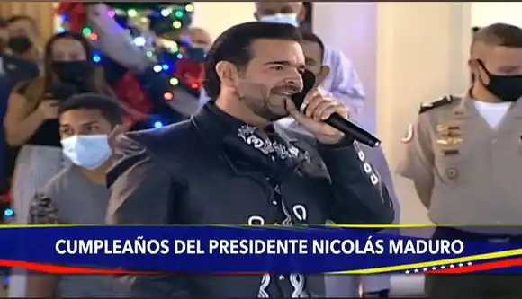 ¡Un obrero no puede pagar ese mariachi! Pablo Montero le canta a Maduro en su cumpleaños