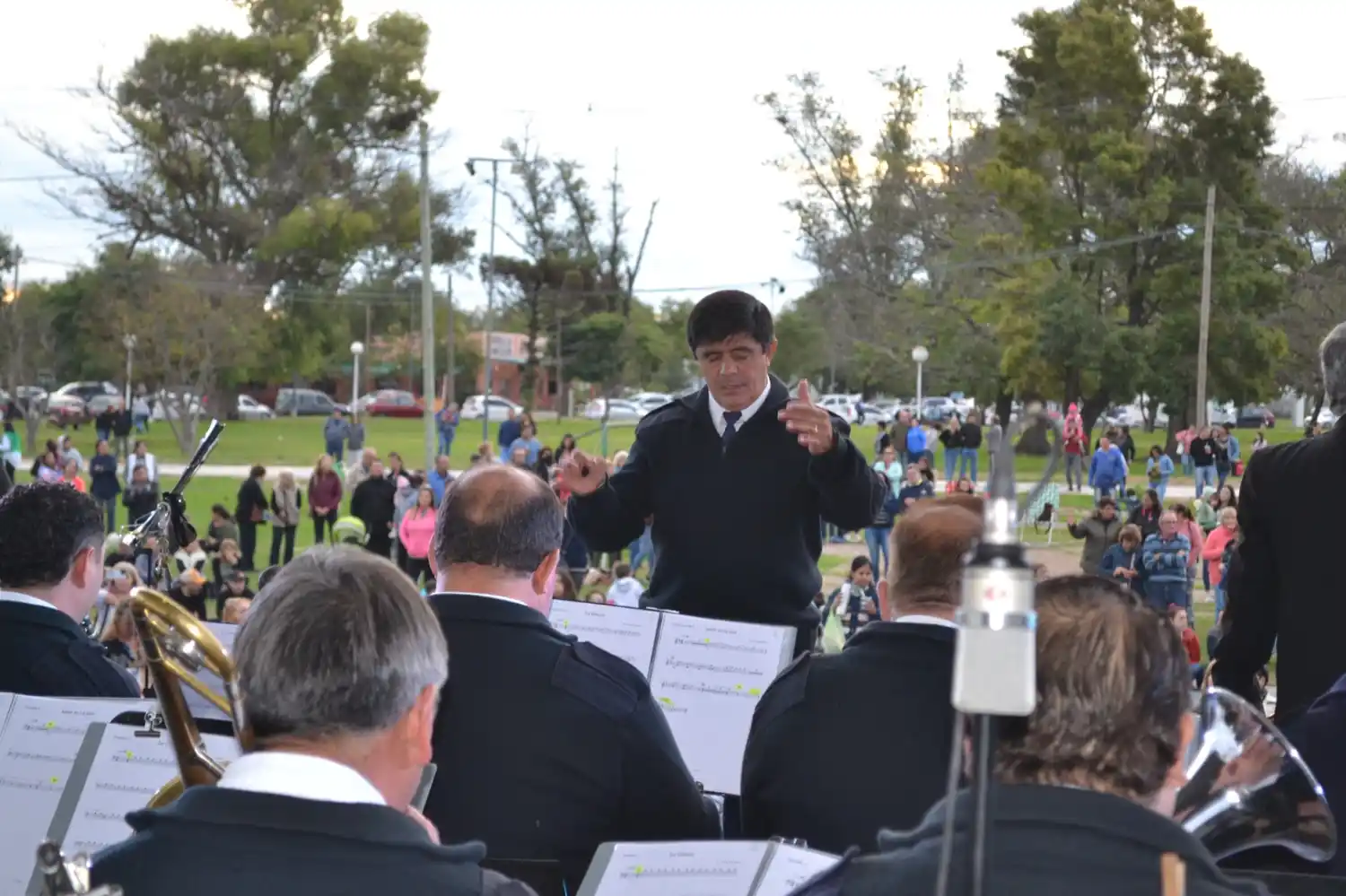 Falta infraestructura edilicia para incorporar mujeres a la Banda