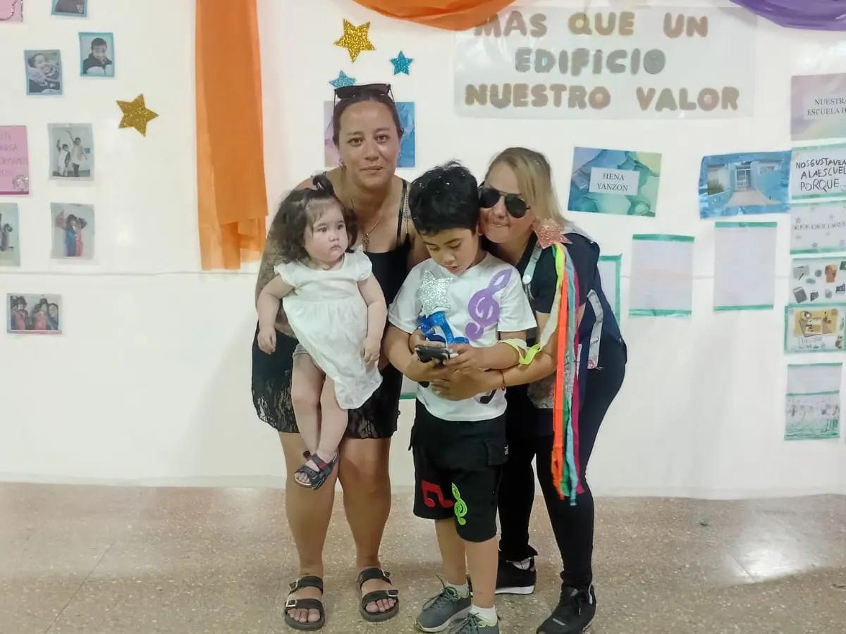 Día del acompañante terapéutico: la familia de Félix saluda a Paula