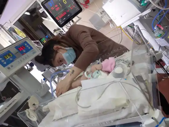 Tras varios días de agonía, el corazón de Laia dejó de latir